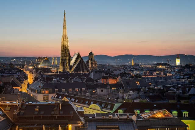 Beč, Austrija — Šenbrun i carska arhitektura